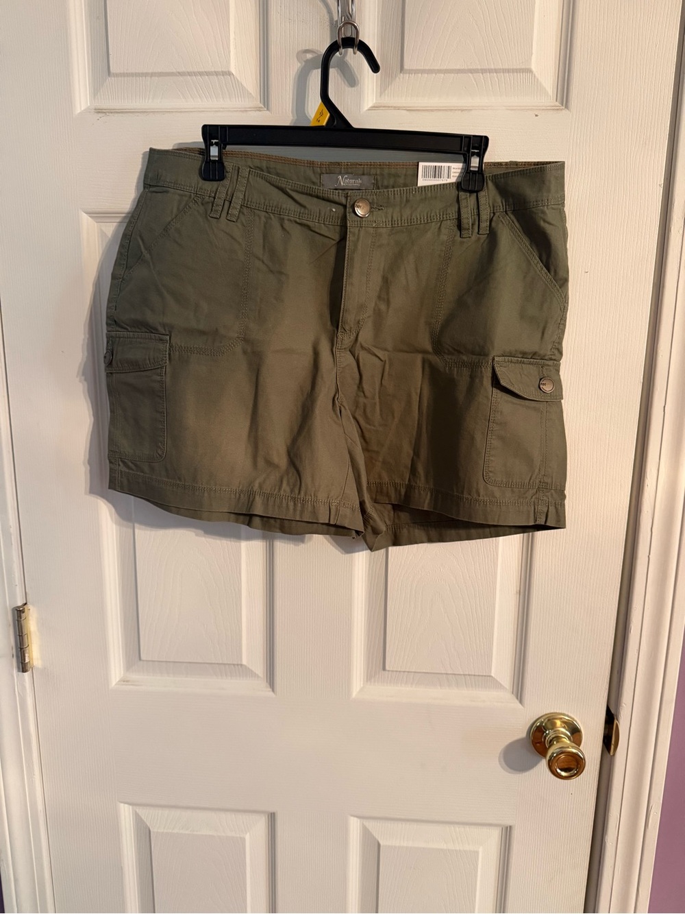 Natural Reflections Olive Cargo Shorts